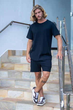 Looks masculinos com um short de alfaiataria