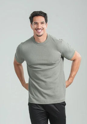 Camiseta gola média masculina: o que é e como usar?