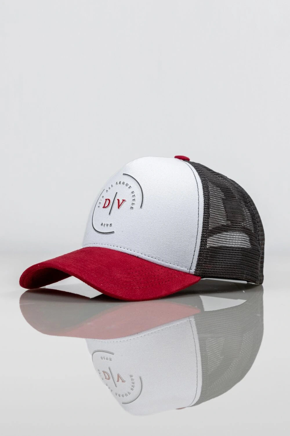 Boné Trucker Cherry