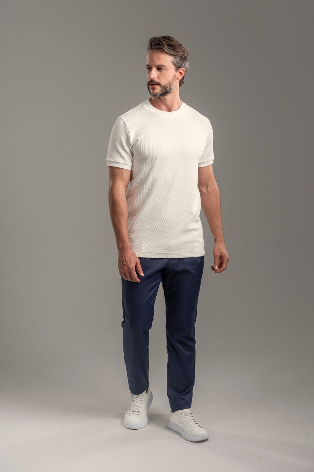 Camiseta Rich Textura Gola Média - Off White