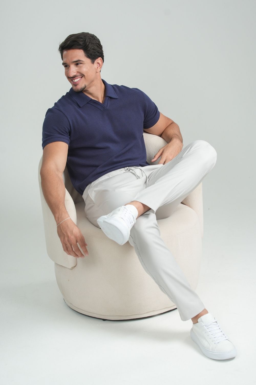 Tênis DV 01 Branco Minimalista - Linha Essential