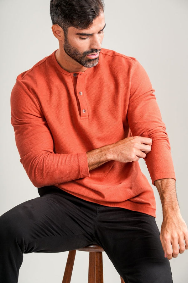 Camisa Henley Manga Comprida Terracota - Linha Essential