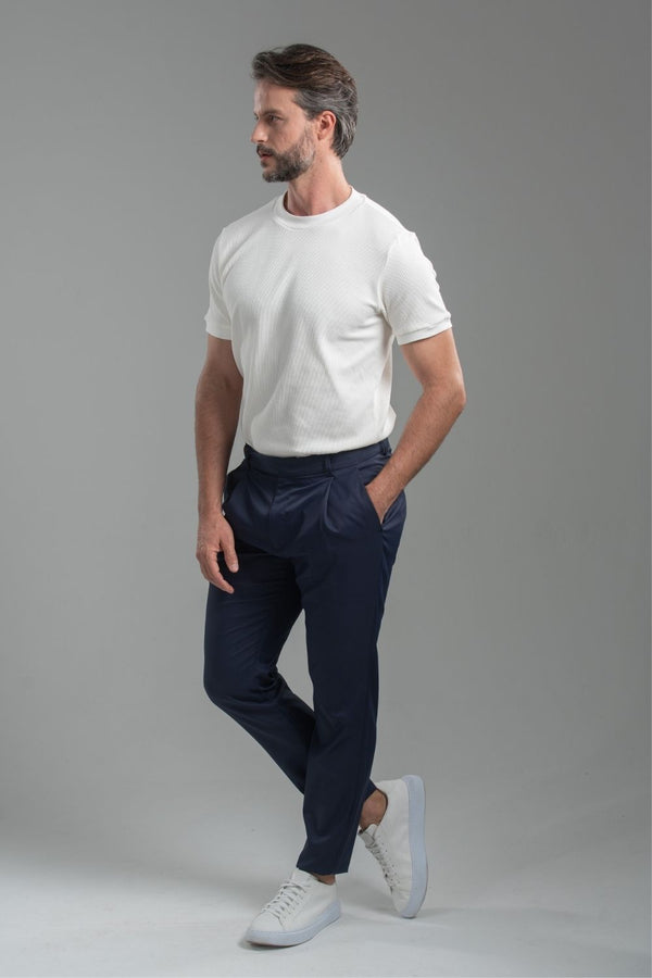 Camiseta Rich Textura Gola Média - Off White