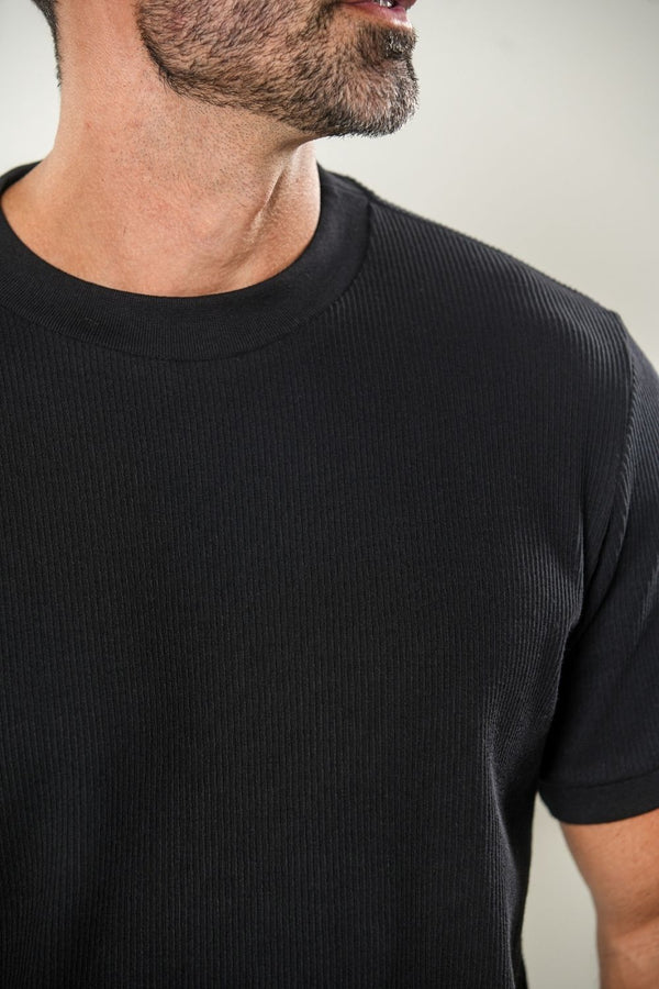 Camiseta Rich Textura Gola Média - Linha Rich - Preto