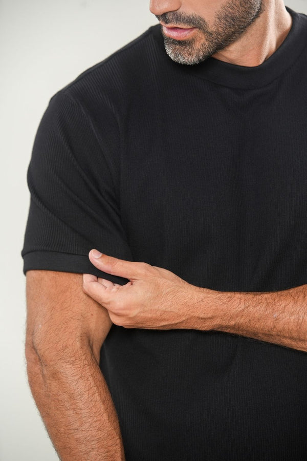 Camiseta Rich Textura Gola Média - Linha Rich - Preto