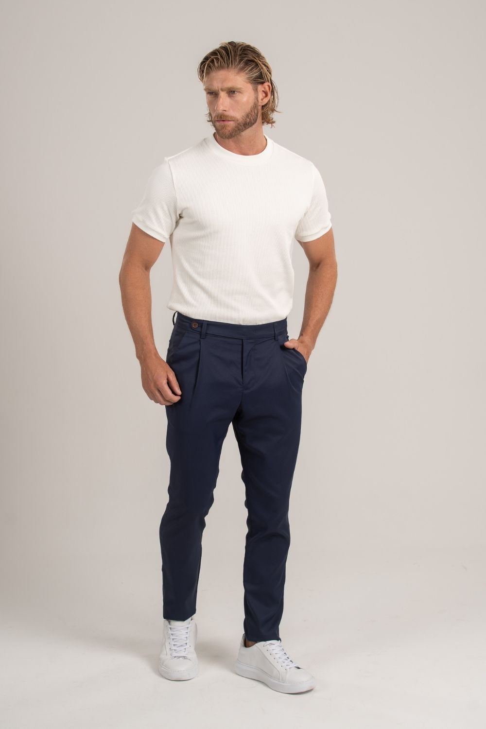 Alfaiataria Felline Azul Escura - Linha Rich