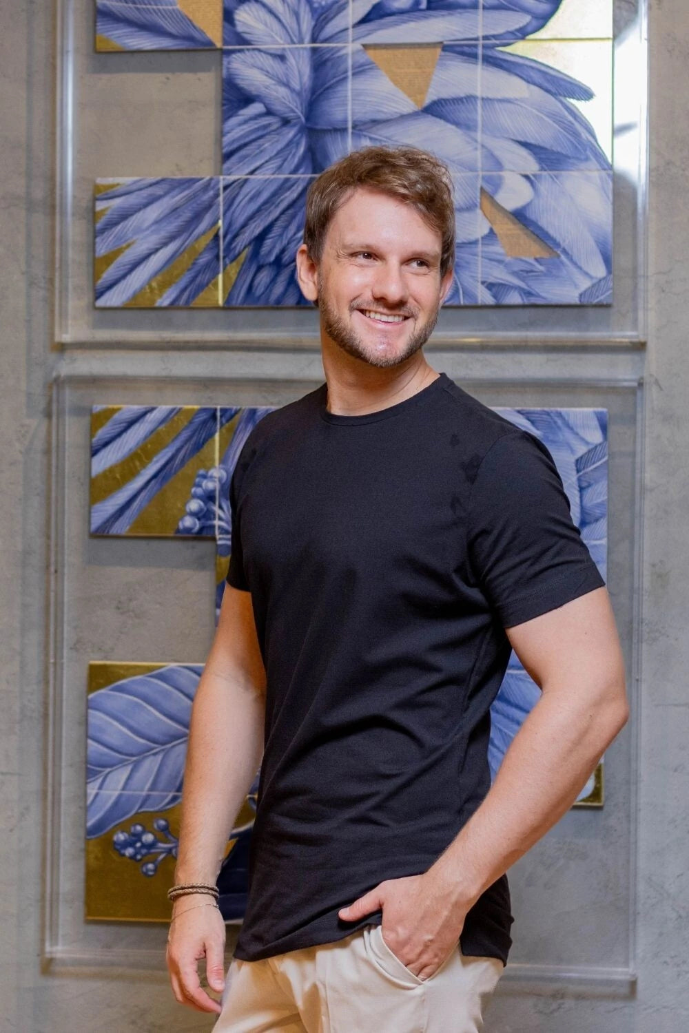 Camiseta Luxor Gold Algodão Egípcio Slim - Linha Essential - Preto