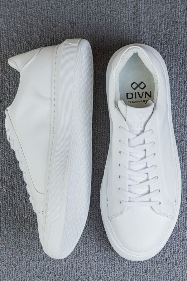 Tênis DV 01 Branco Minimalista - Linha Essential