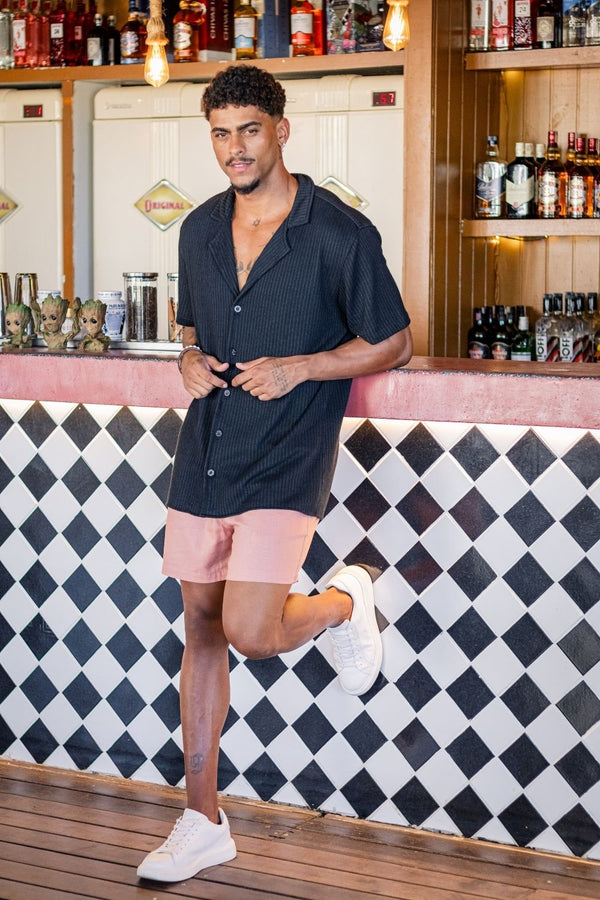 Conjunto Camisa Tricô Gola Cubana Preta + Short Linho Rose