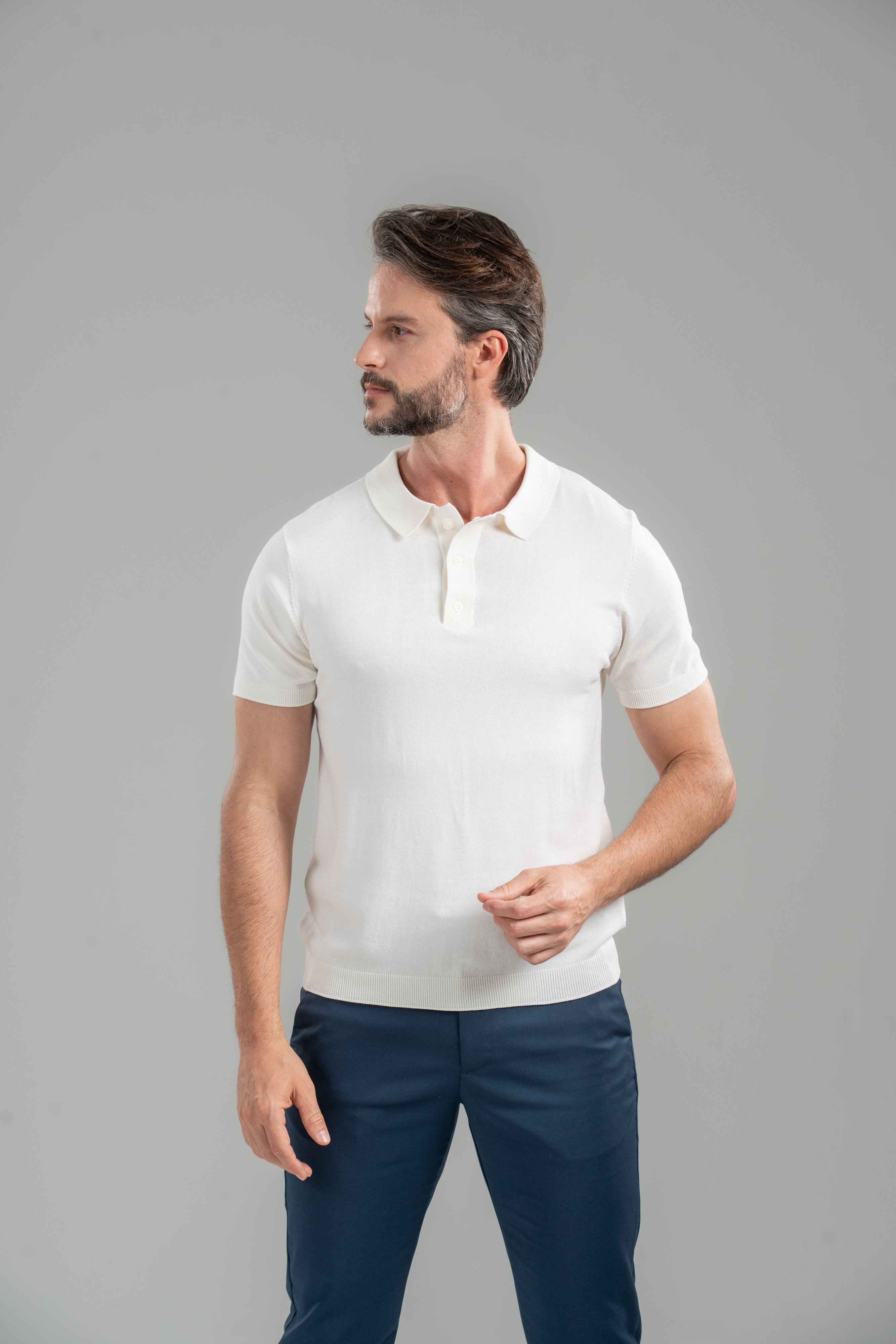 Polo Classic Tricô Manga Curta Off White- Linha Essential