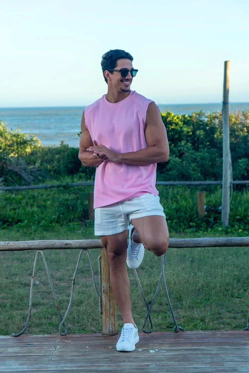 Regatas masculinas para usar nos dias quentes