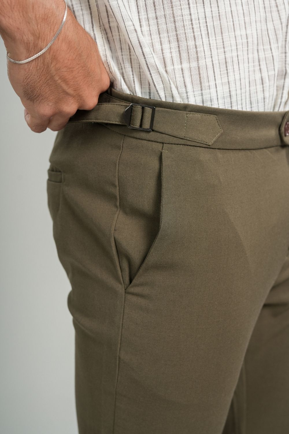Calça Blaine Alfaiataria Com Ajuste Lateral Verde - Linha Rich
