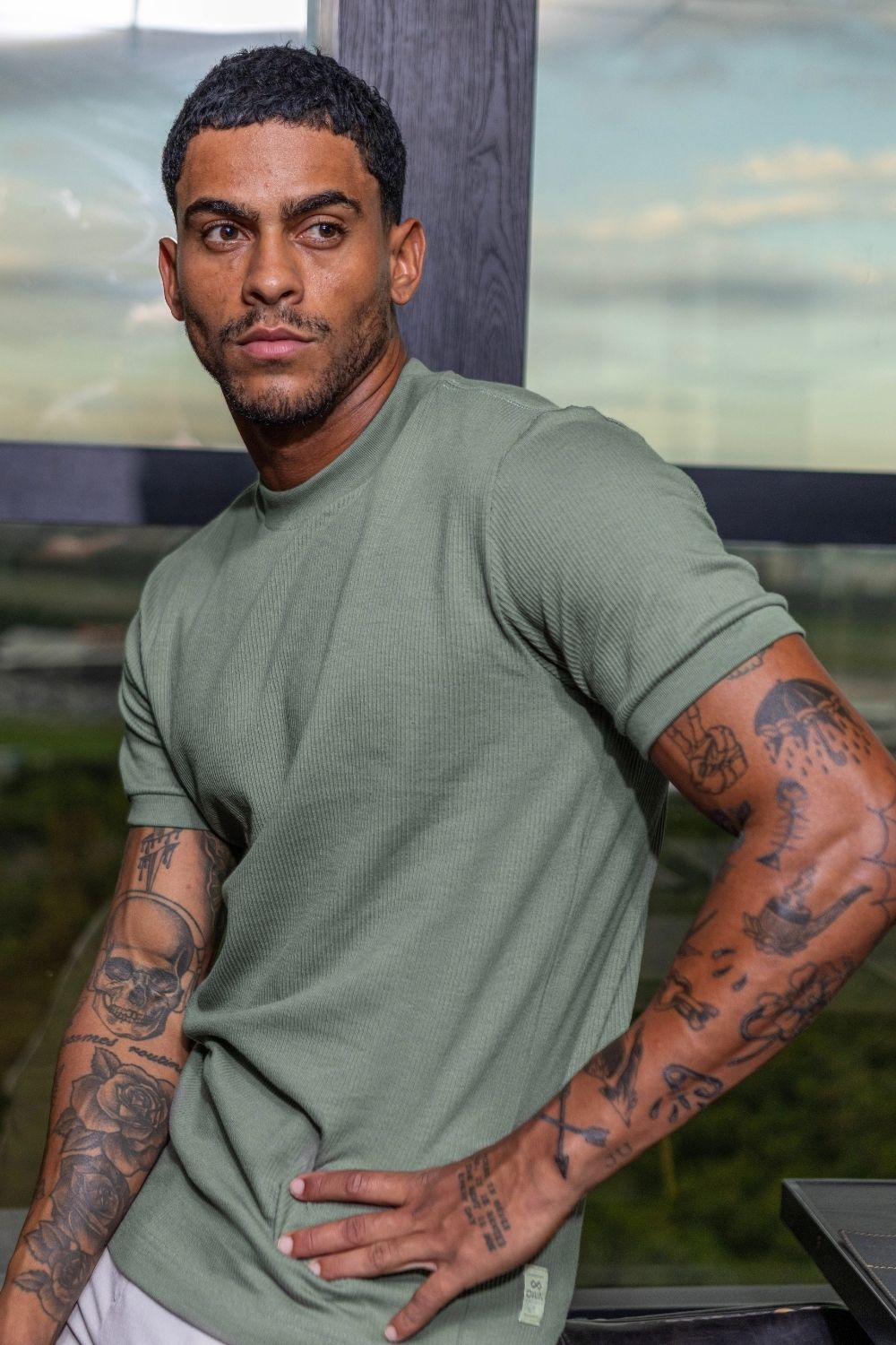 Camiseta Rich Textura Gola Média Verde - Linha Rich