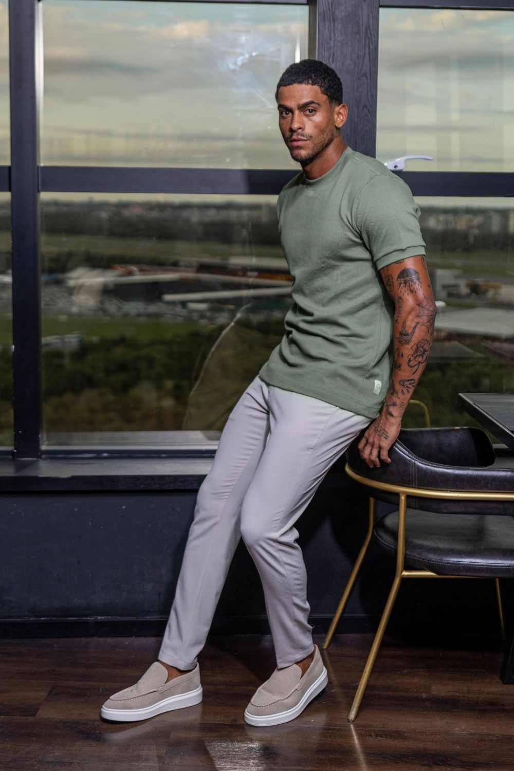 Camiseta Rich Textura Gola Média Verde - Linha Rich