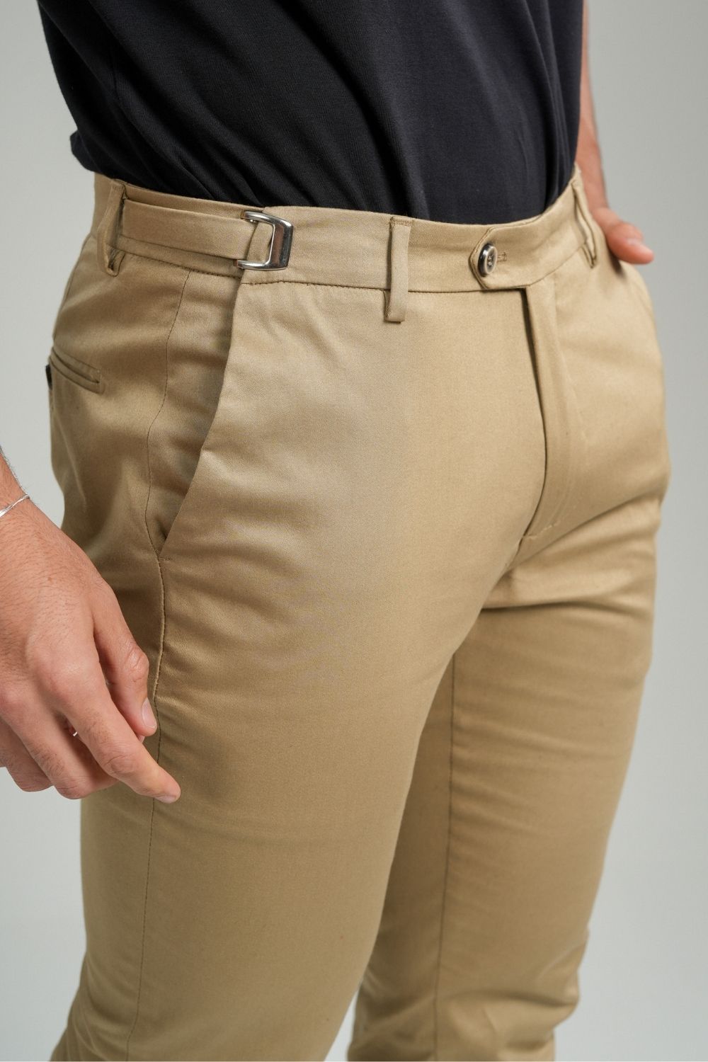 Calça Roman Alfaiataria Com Ajuste Cintura Caqui - Linha Rich