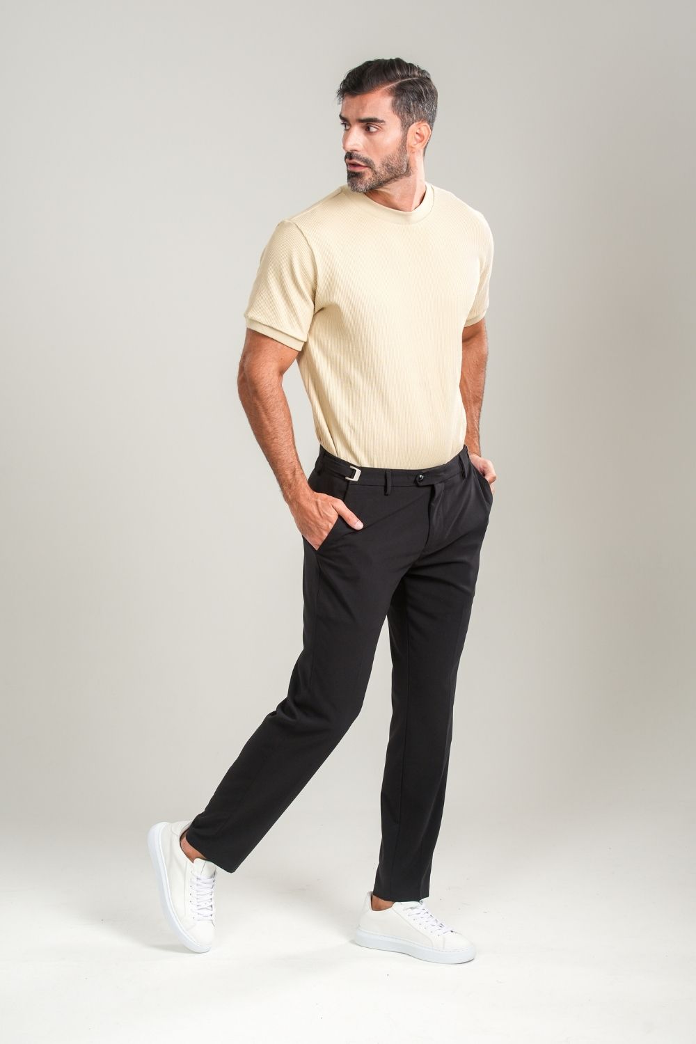 Camiseta Rich Textura Gola Média - Linha Rich - Bege