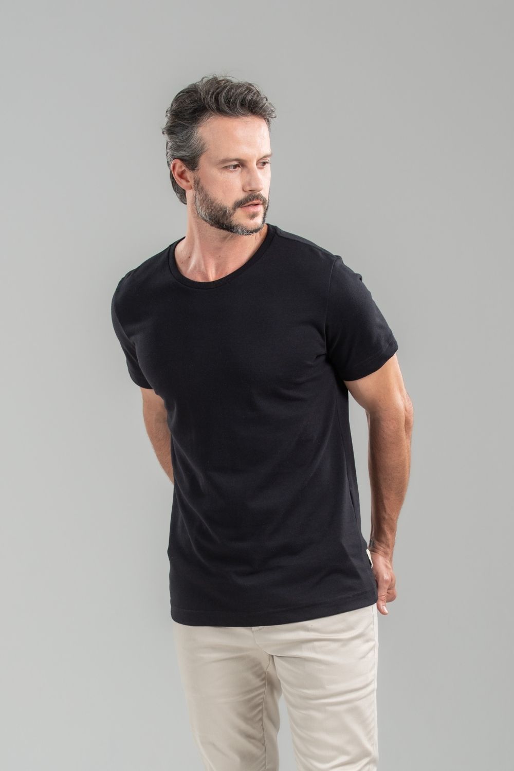 Camiseta Basic Preta - Linha Essential