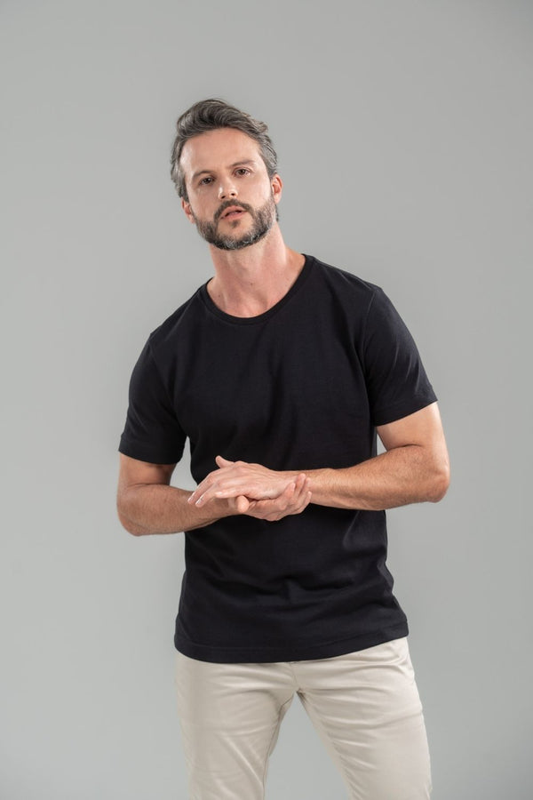 Camiseta Basic Preta - Linha Essential