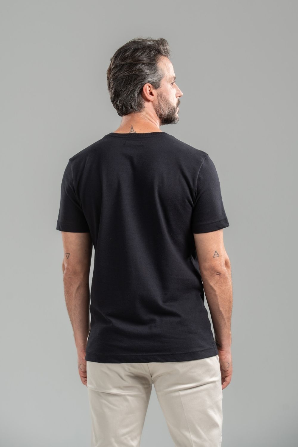 Camiseta Basic Preta - Linha Essential