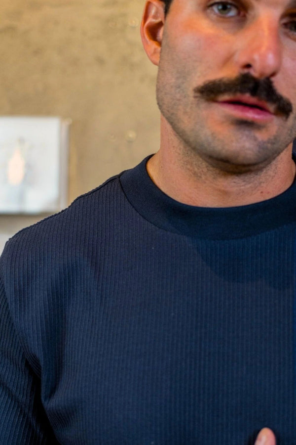 Camiseta Rich Textura Gola Média - Linha Rich - Azul Escuro
