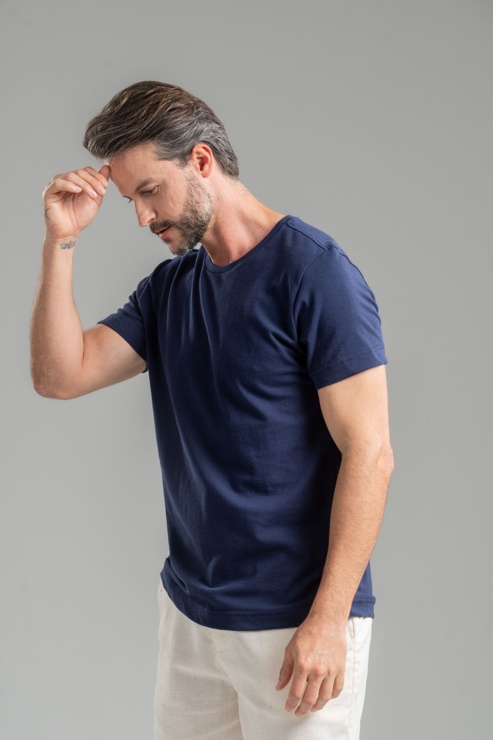Camiseta Basic Azul Marinho - Linha Essential