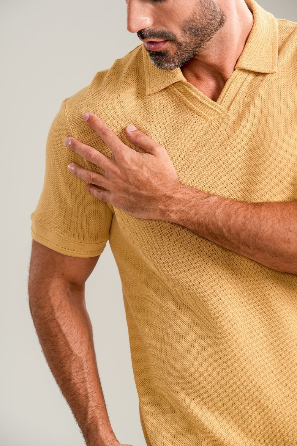Camisa Polo Rich Tricô Texturizada Sem Botão - Linha Rich - Bege