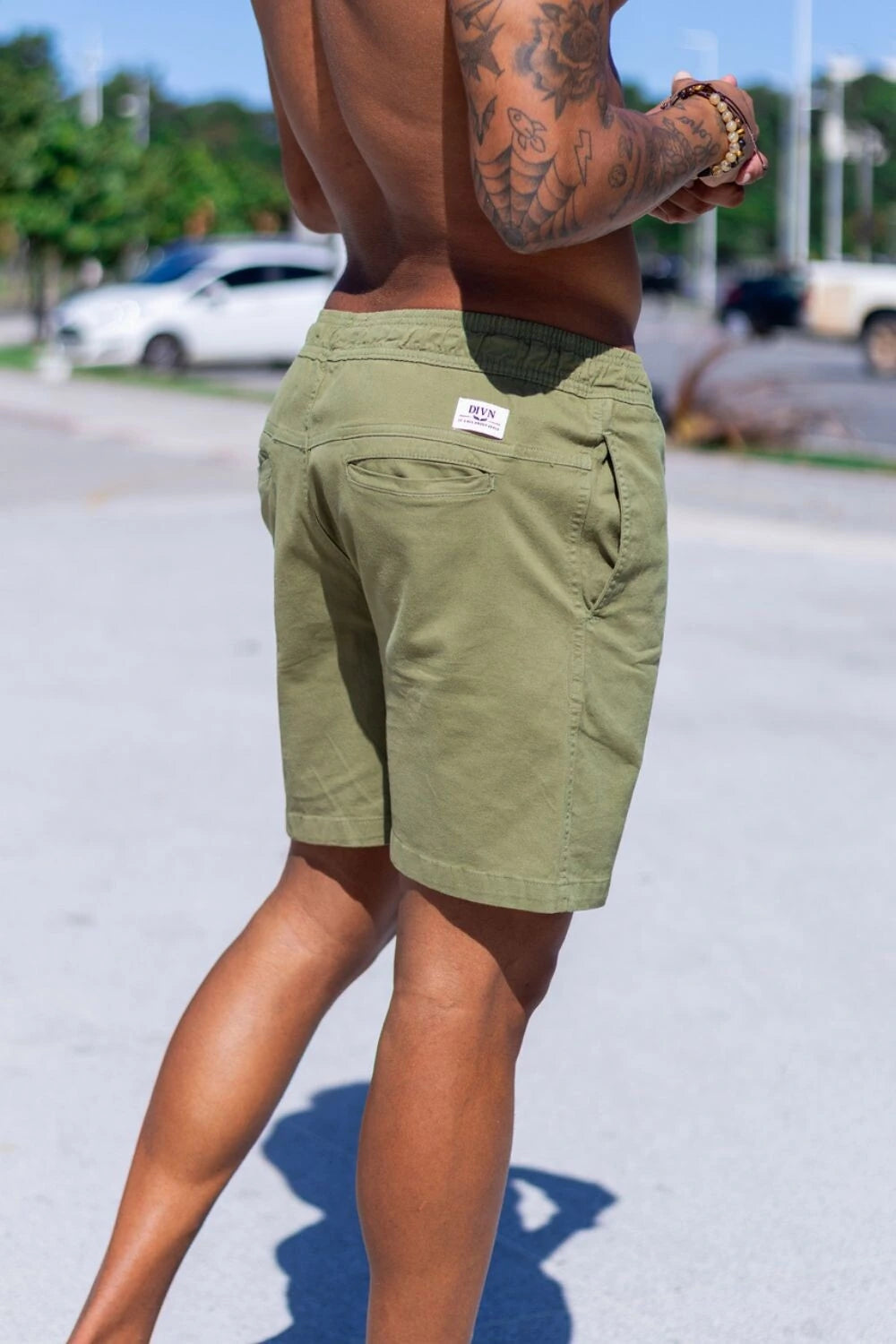 Short Urban Sarja Com Elastano 2.0 - Linha Urban - Verde Oliva