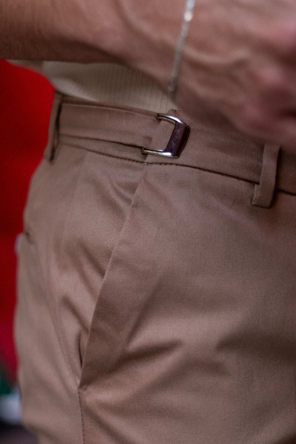 Calça Roman Alfaiataria Com Ajuste Cintura Caqui - Linha Rich