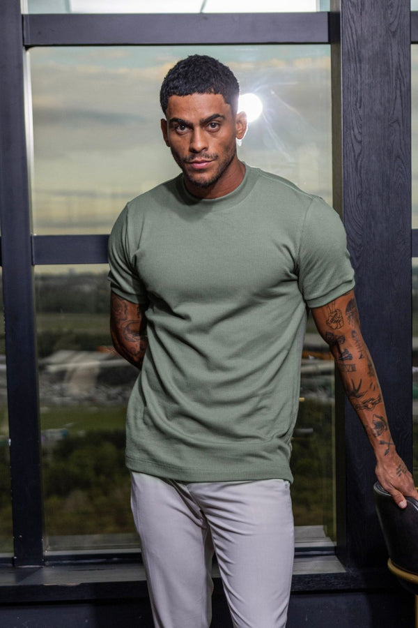 Camiseta Rich Textura Gola Média Verde - Linha Rich