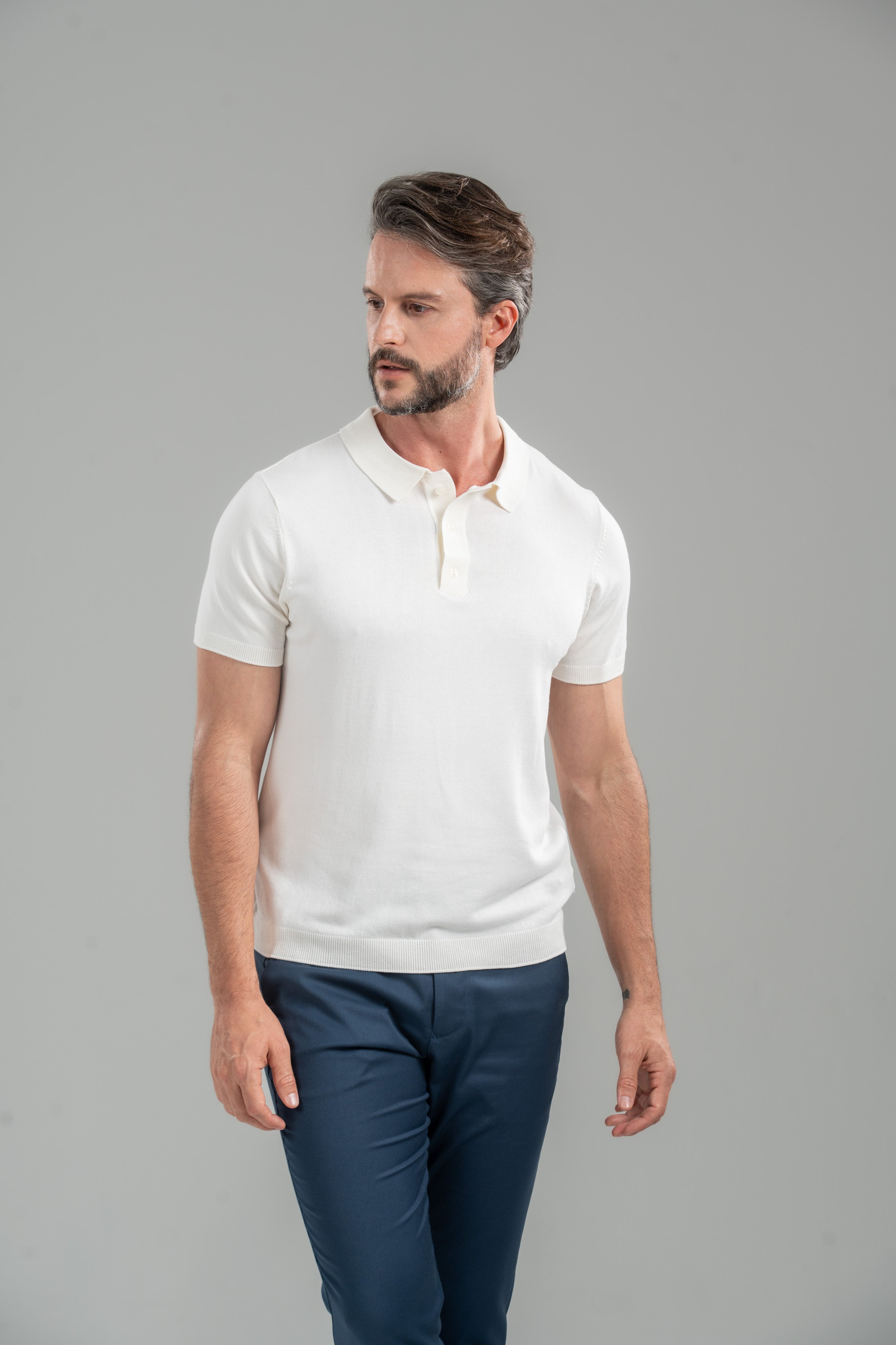 Polo Classic Tricô Manga Curta Off White- Linha Essential