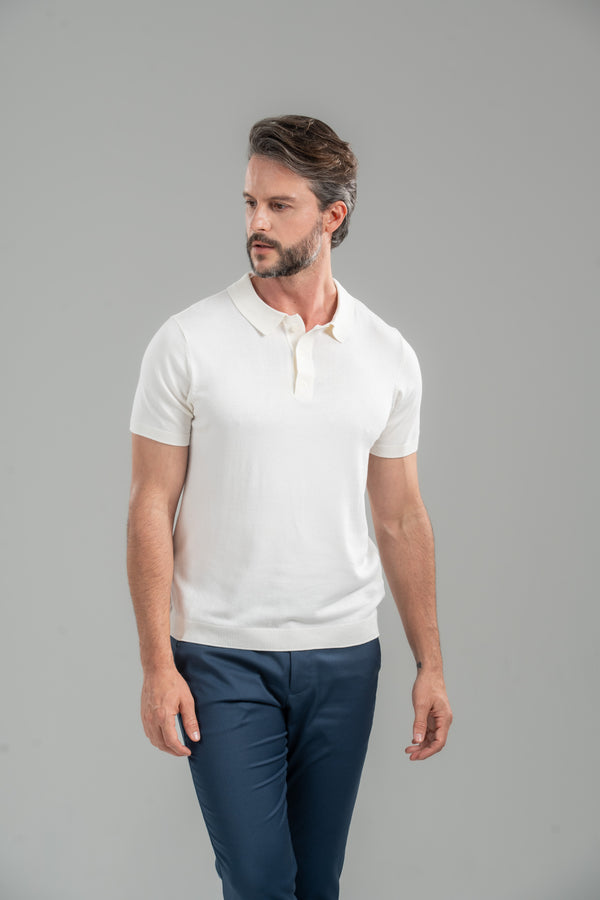 Polo Classic Tricô Manga Curta Off White- Linha Essential